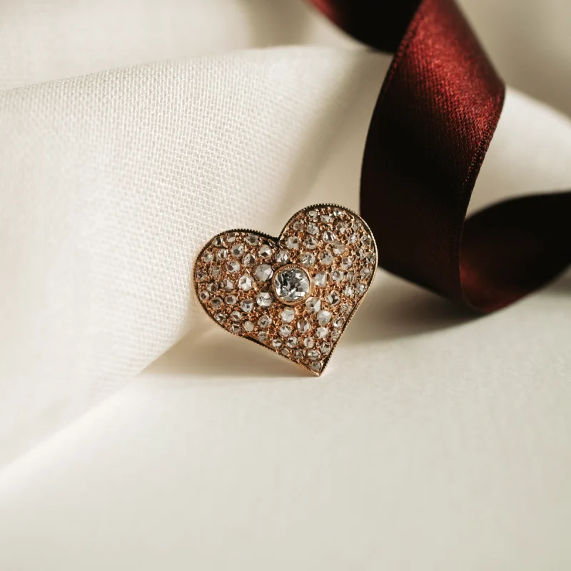 S5909 - Rosetón antiguo corazón