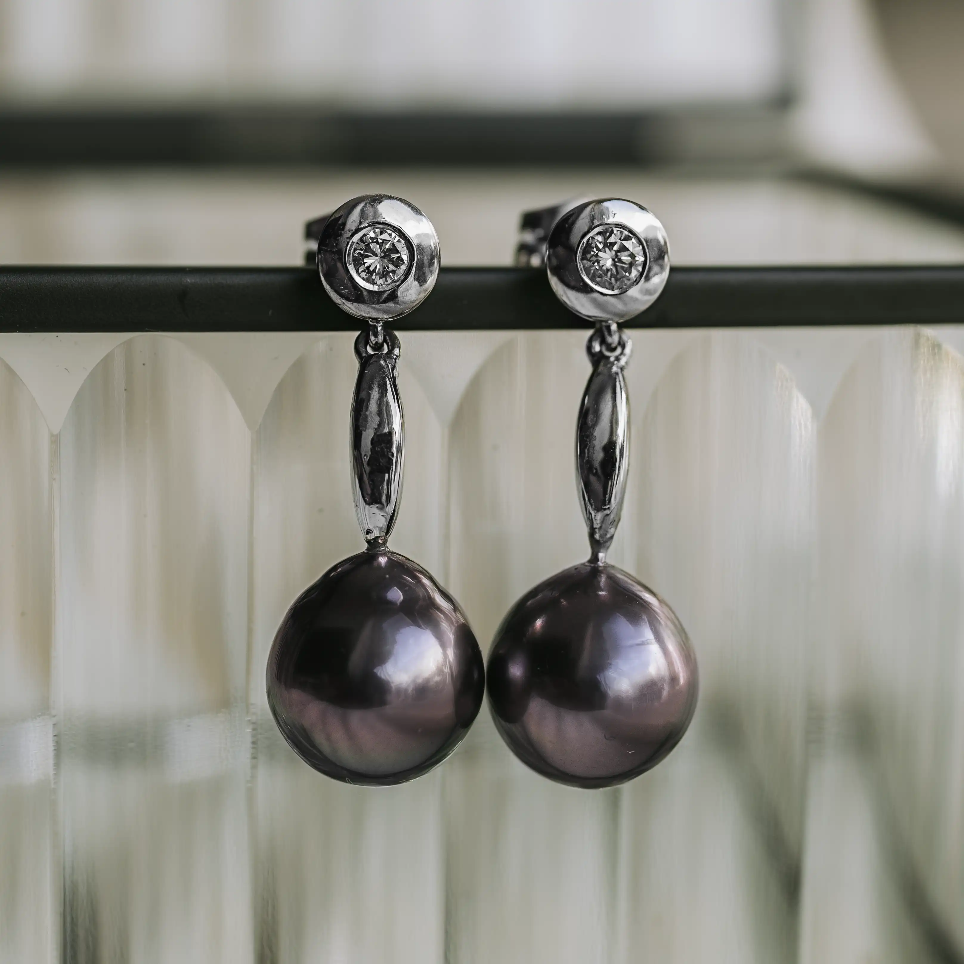 P6844 - Pendientes perlas de Tahití