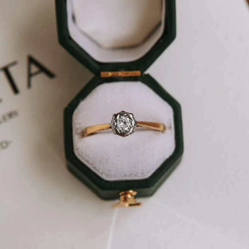 S6327 - Solitario vintage