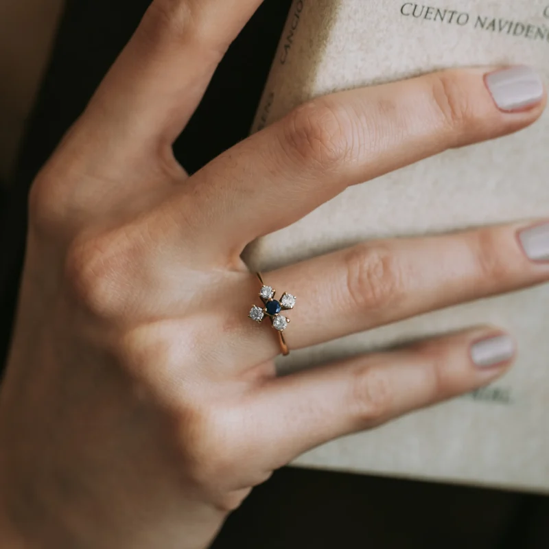 Alternative view of S6806 - Roseta zafiro y diamantes