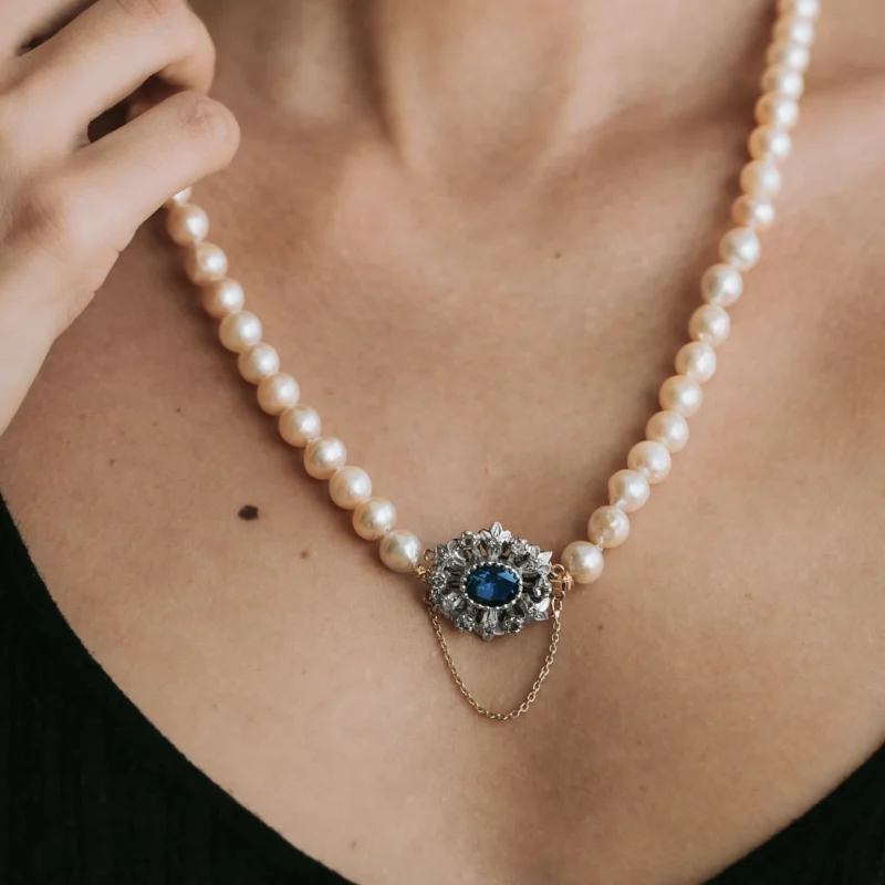 Alternative view of C6835 - Collar de perlas