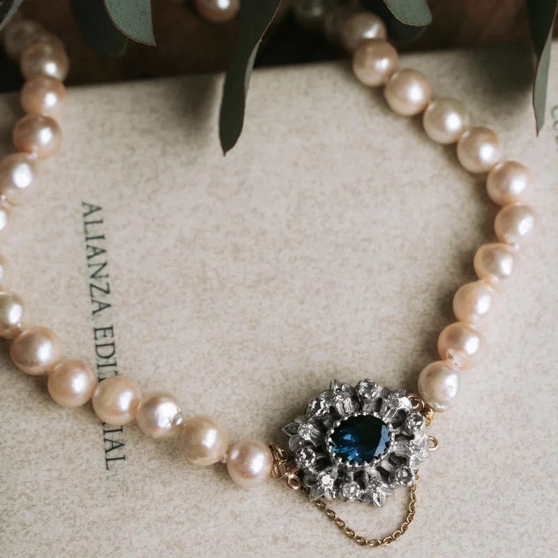 C6835 - Collar de perlas