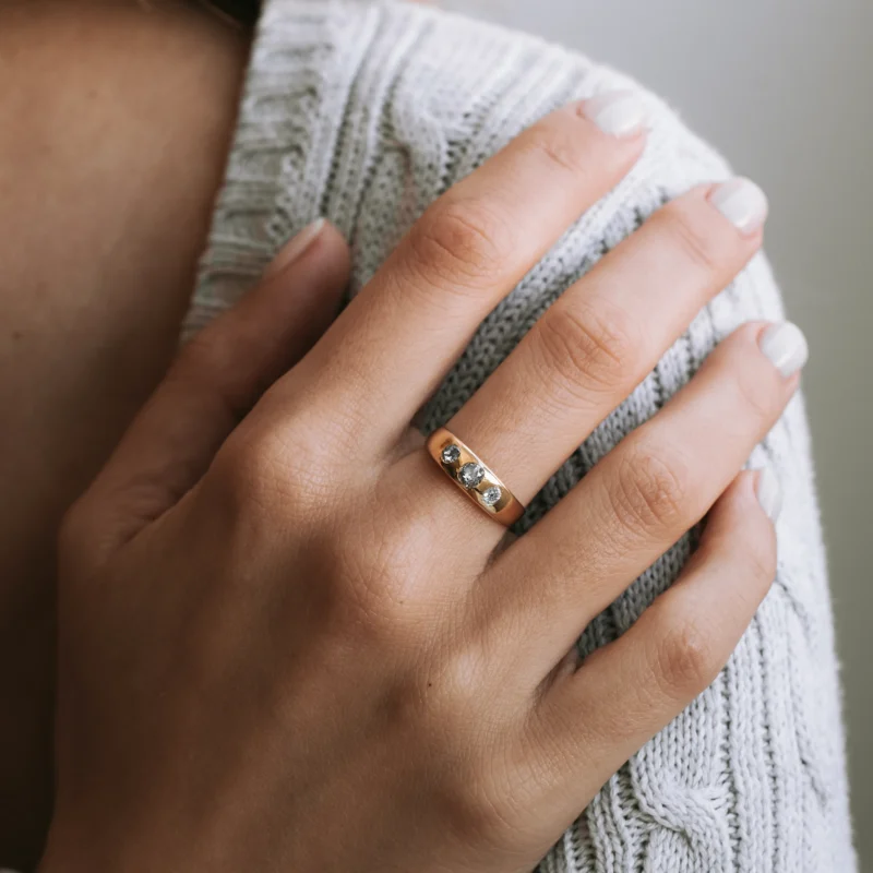 Alternative view of S6961 - Tresillo antiguo