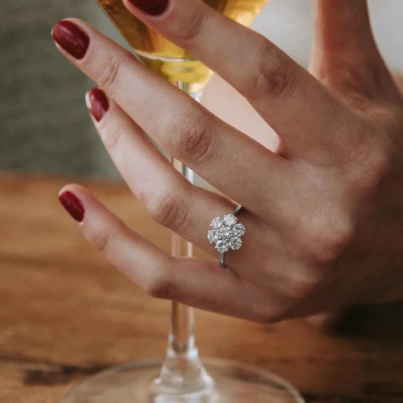 Alternative view of S7087 - Rosetón vintage