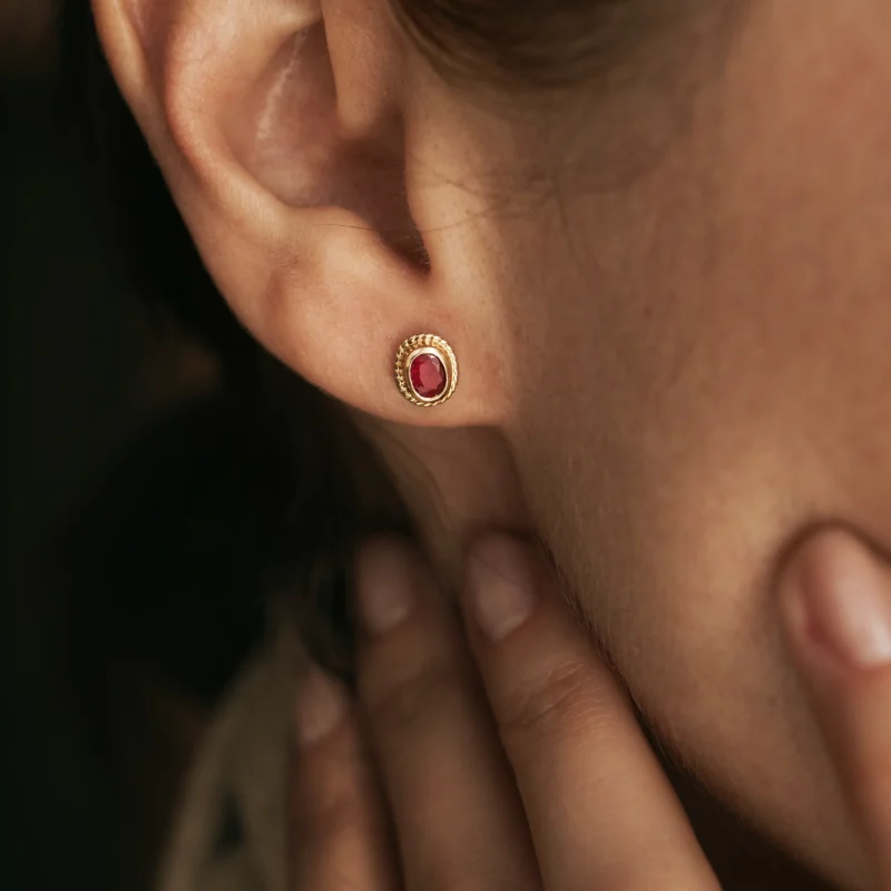 Alternative view of P6877 - Pendientes vintage rubíes