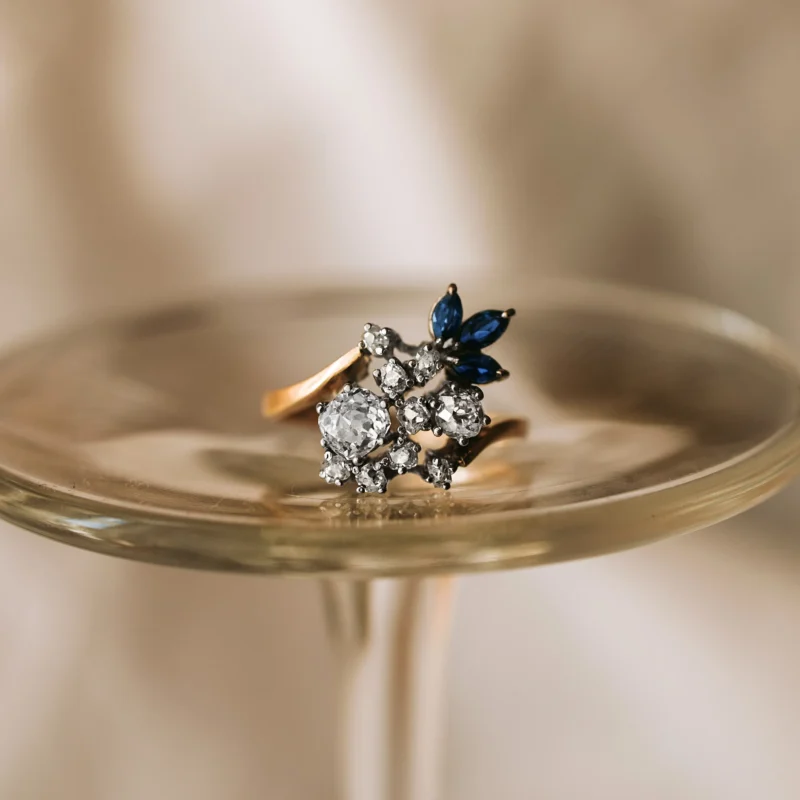 S7406 - Sortija diamantes y zafiros