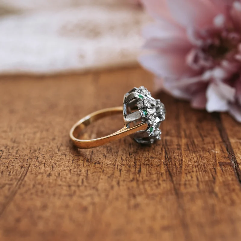 S7730 - Diamond and Emerald Cluster ring - Image 3