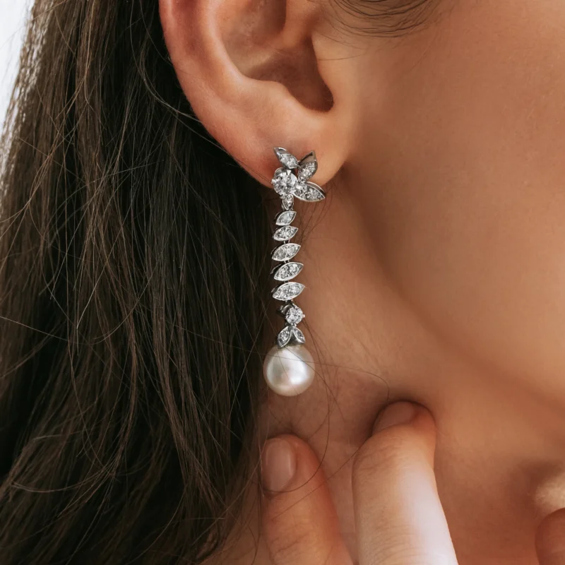 Alternative view of P7779 - Pendientes diamantes y perlas