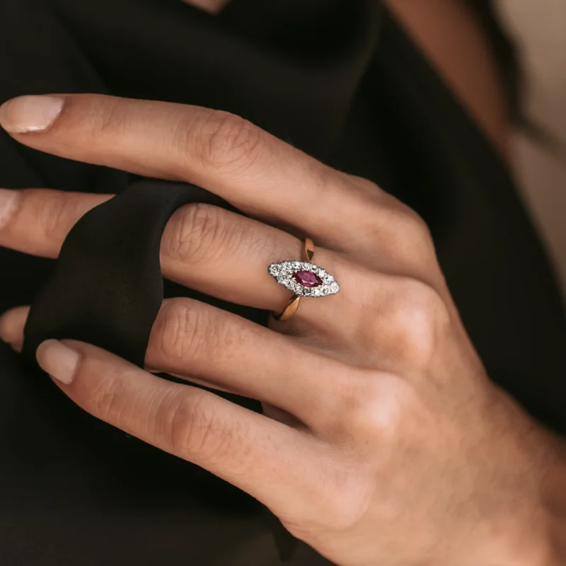 Alternative view of S7850 - Lanzadera rubí y diamantes