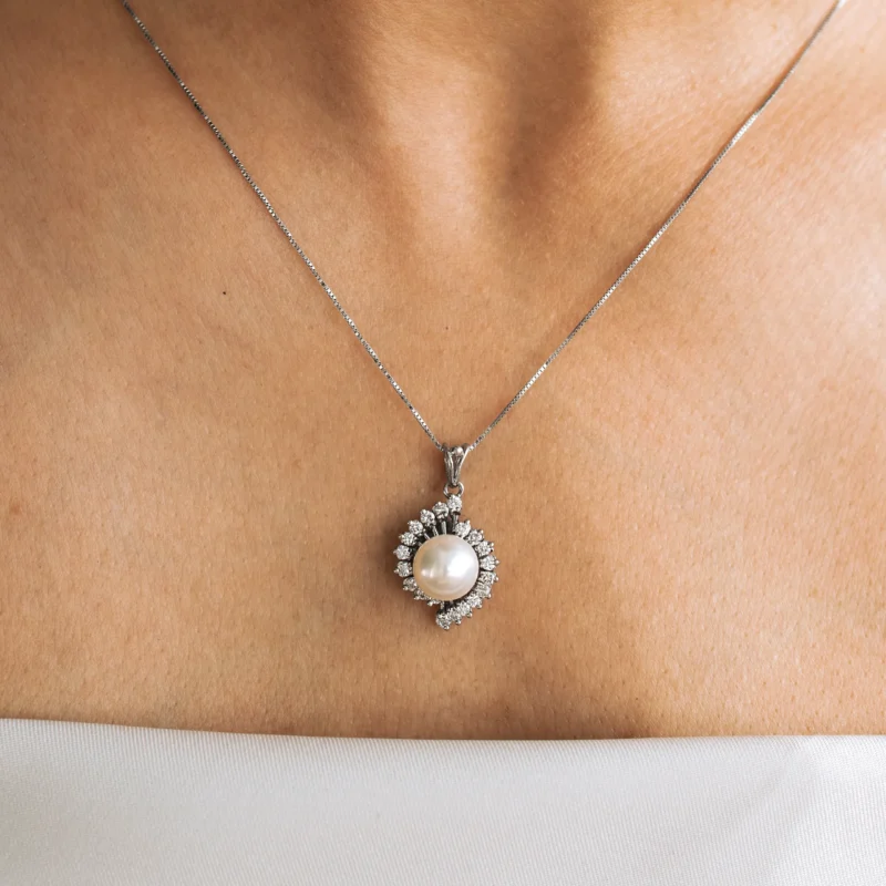 Alternative view of C7735 - Colgante perla y diamantes