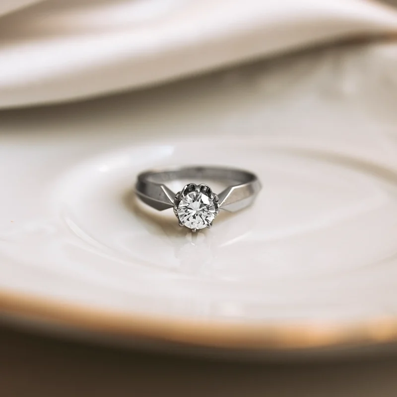 S7927 - Solitario vintage