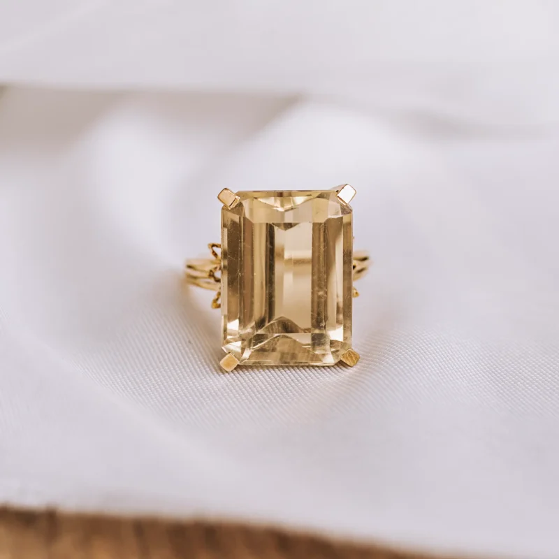 S7917 - Sortija vintage citrino