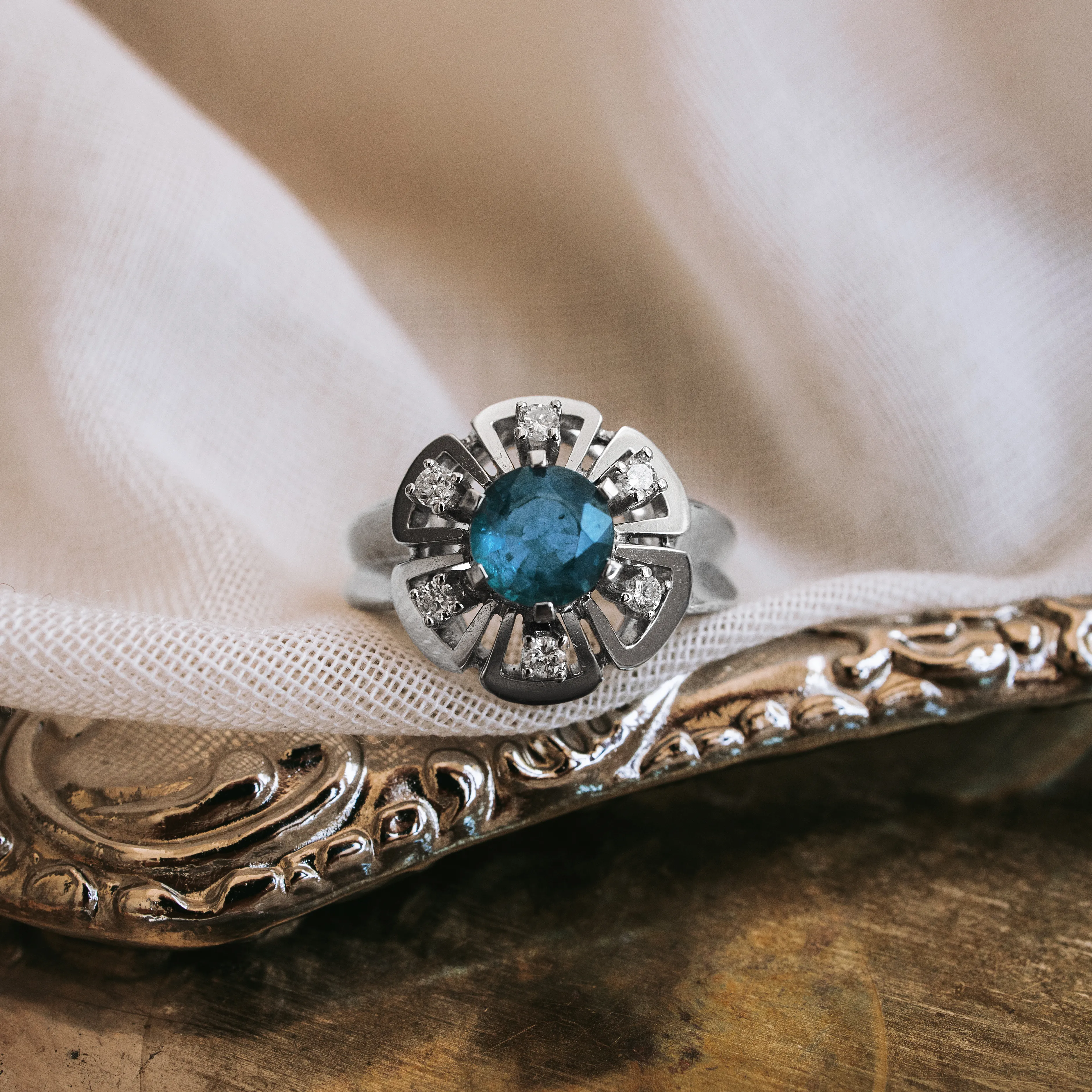 S1396 - Sapphire halo ring 1 S1396 - Sapphire halo ring