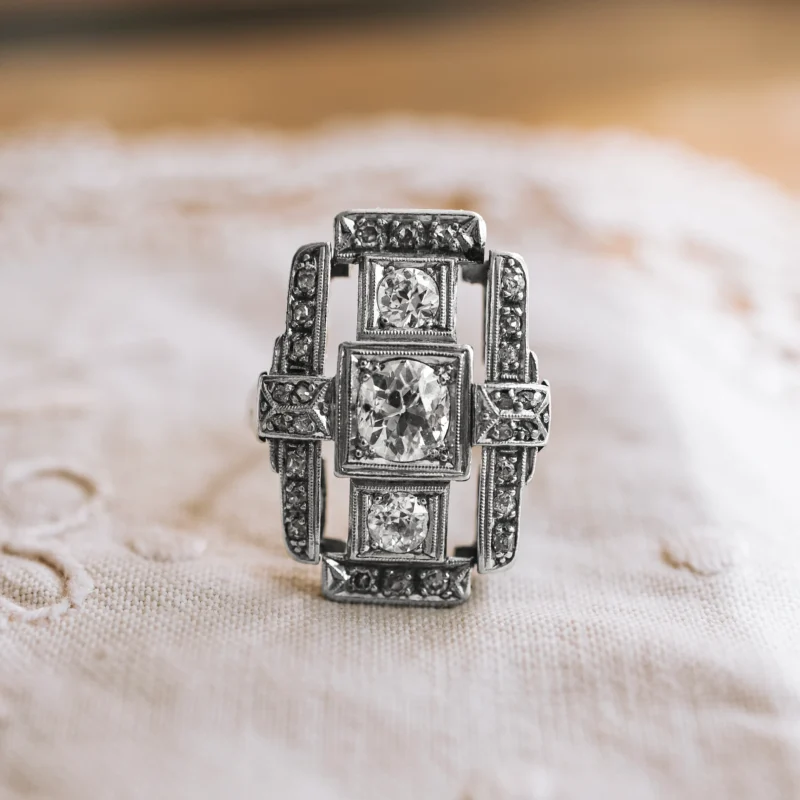 S2745 - Art Deco shuttle ring