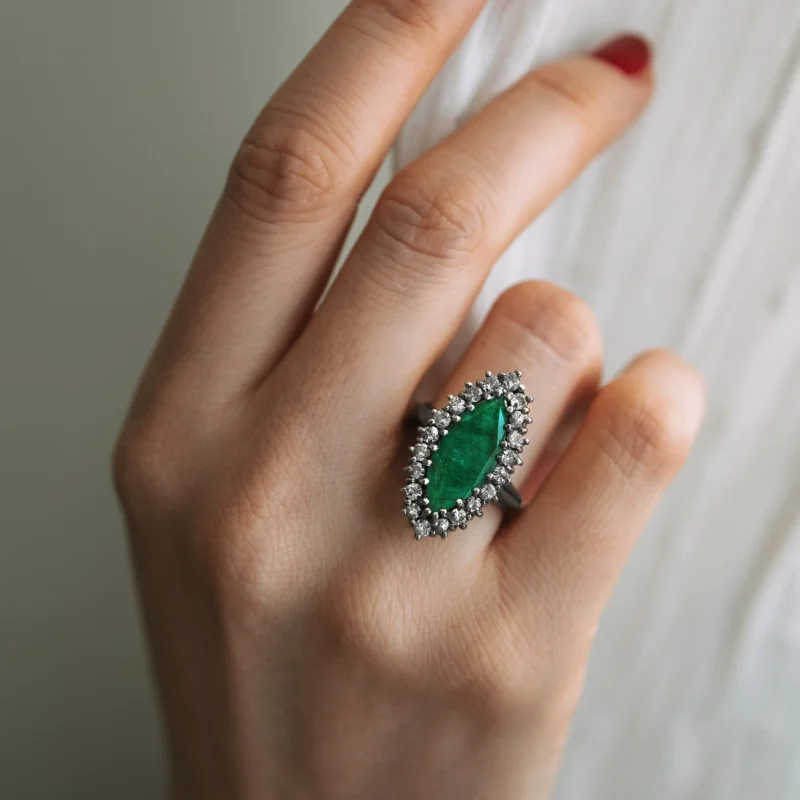 S3605 - Marquise-cut emerald halo ring 4 S3605 - Marquise-cut emerald halo ring - Image 2