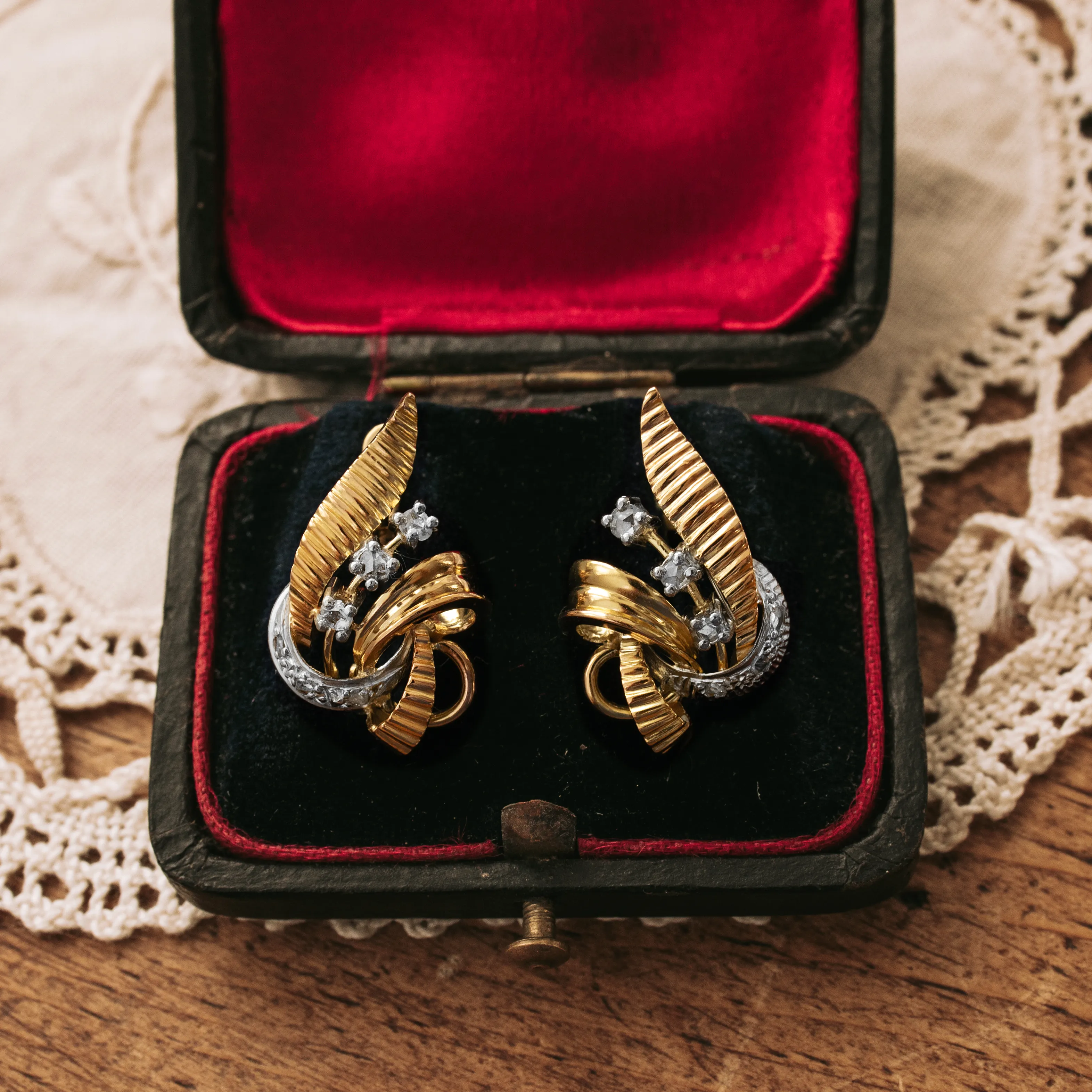 P7967 – Pendientes antiguos