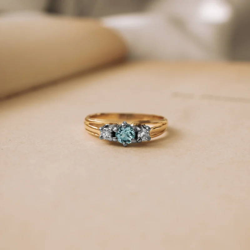S7975 - Tresillo aguamarina y diamantes