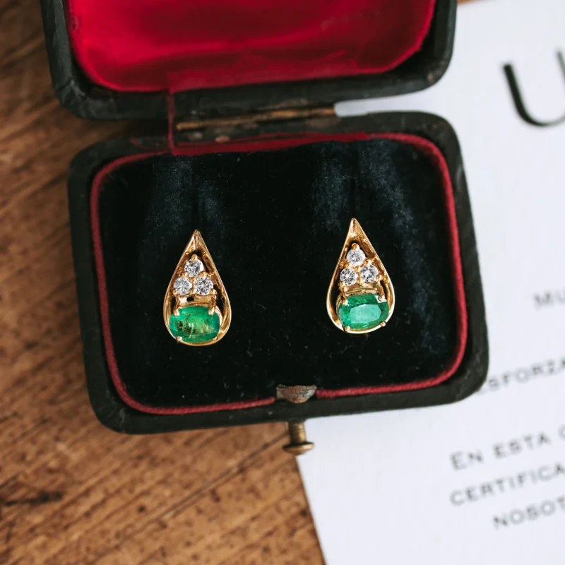 P8014 - Pendientes esmeraldas y diamantes