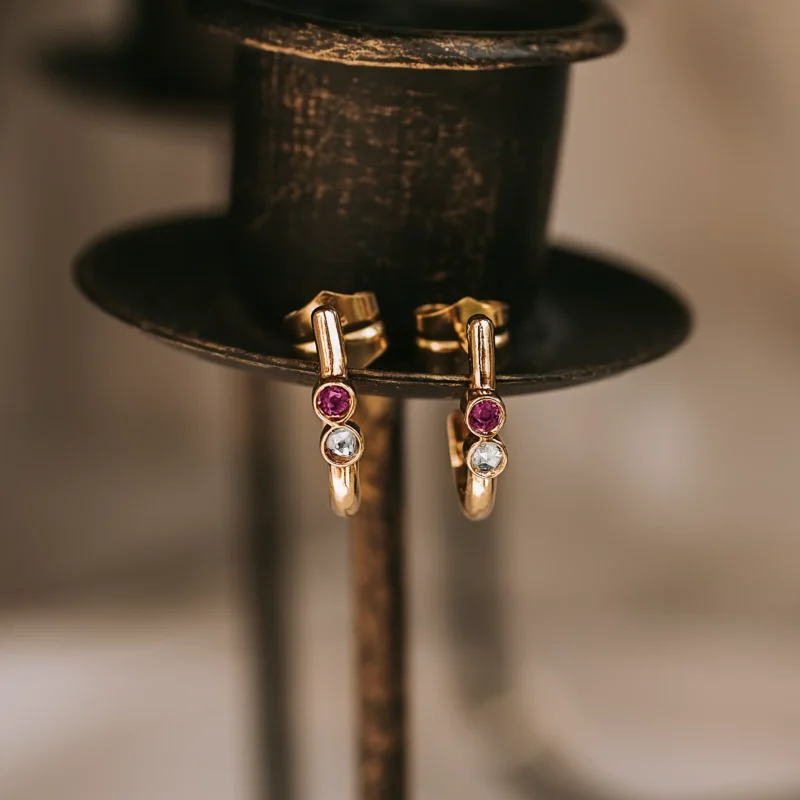 P8112 - Pendientes diamantes y rubíes