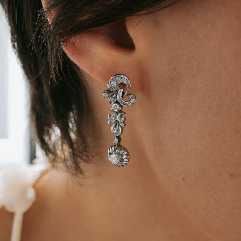 Alternative view of P7922 - Pendientes antiguos