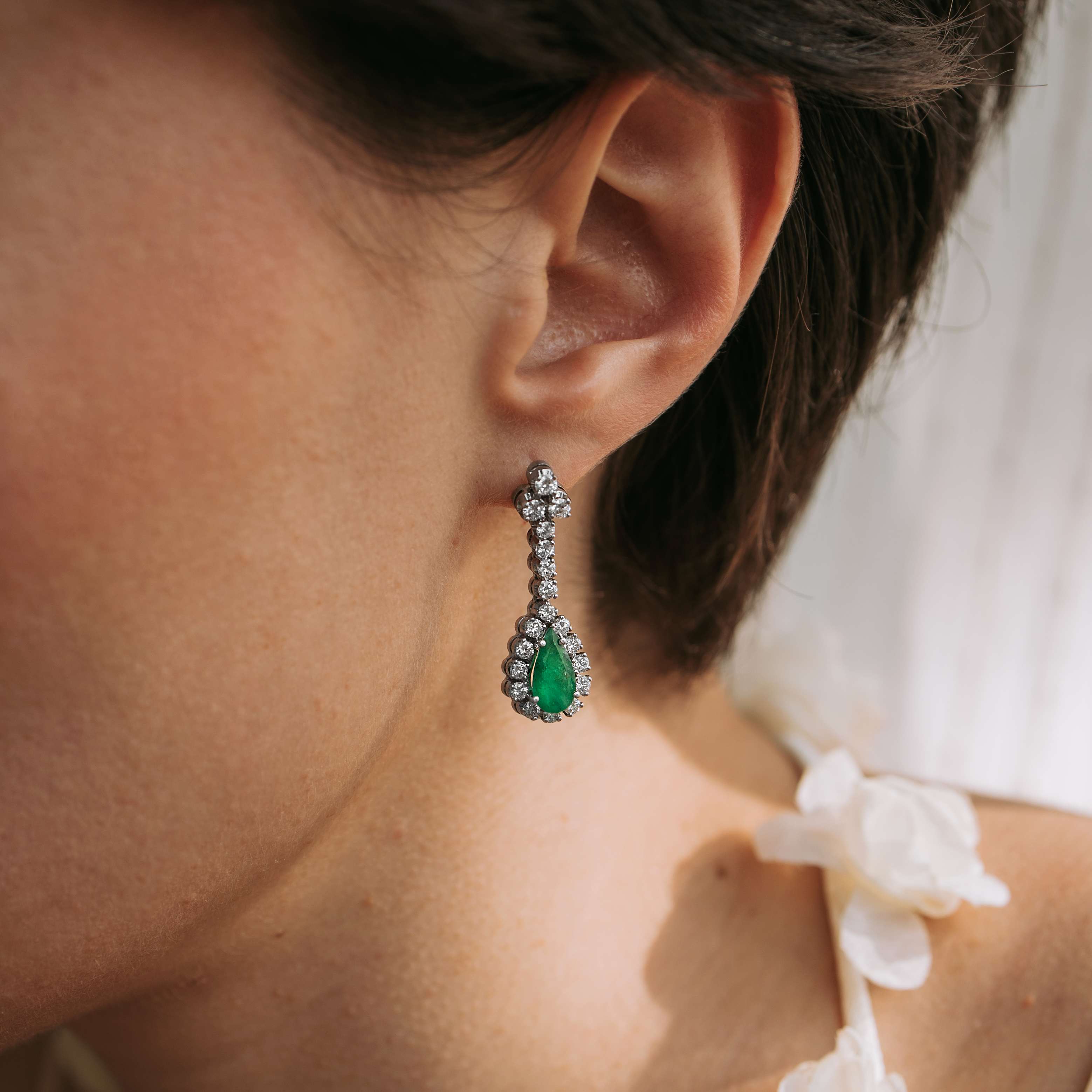 P8318 - Pendientes esmeraldas y diamantes 2 P8318 - Pendientes esmeraldas y diamantes - Imagen 2