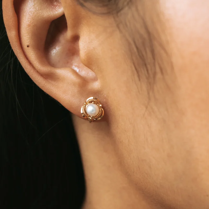 Alternative view of P7564 - Pendientes antiguos perlas