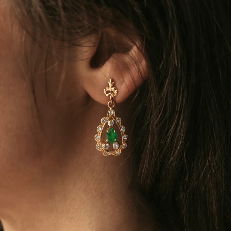Alternative view of P7659 - Pendientes esmeraldas y diamantes