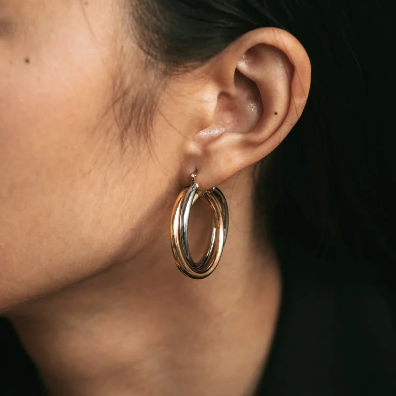 Alternative view of P8180 - Vintage tricolor hoop earrings