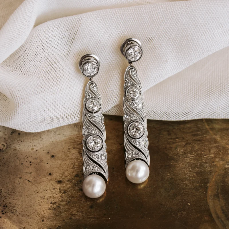 P6591 - Diamond and pearl earrings