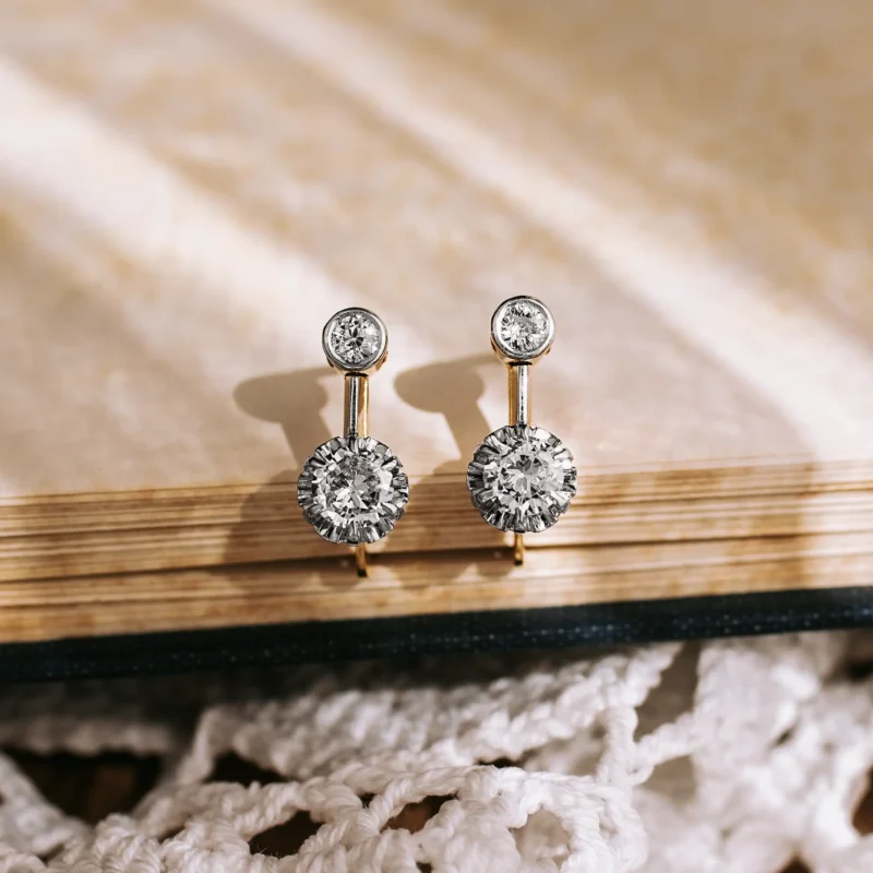P8390 - Pendientes antiguos
