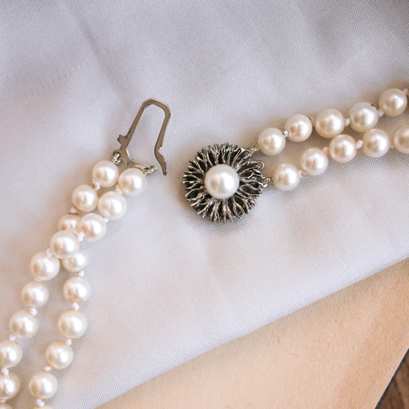 C8258 - Pearl Necklace - Image 3