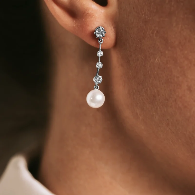 Alternative view of P7419 - Pendientes diamantes y perlas